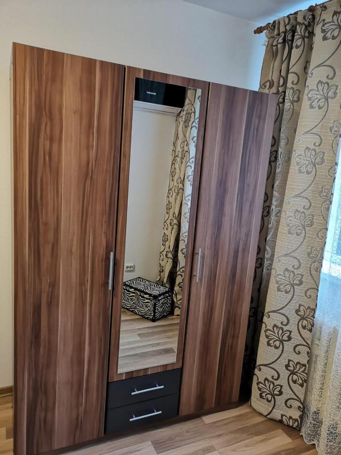 Deea Apartament Lägenhet Craiova Exteriör bild